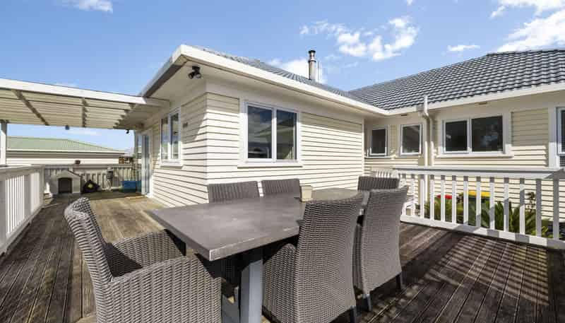8 Orlando Street, Stratford