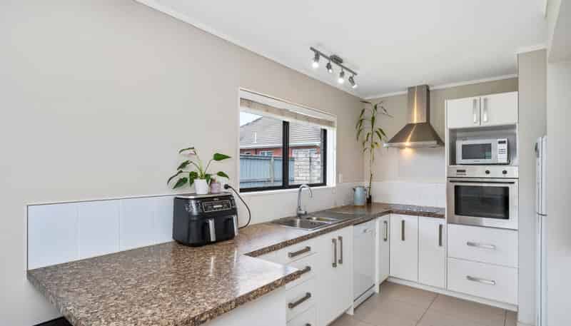 57B Pemberton Crescent, Greerton