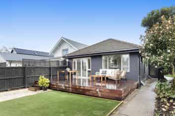 65A Knowles Street, Merivale