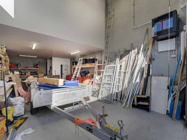 Industrial unit for lease - Glenda Drive