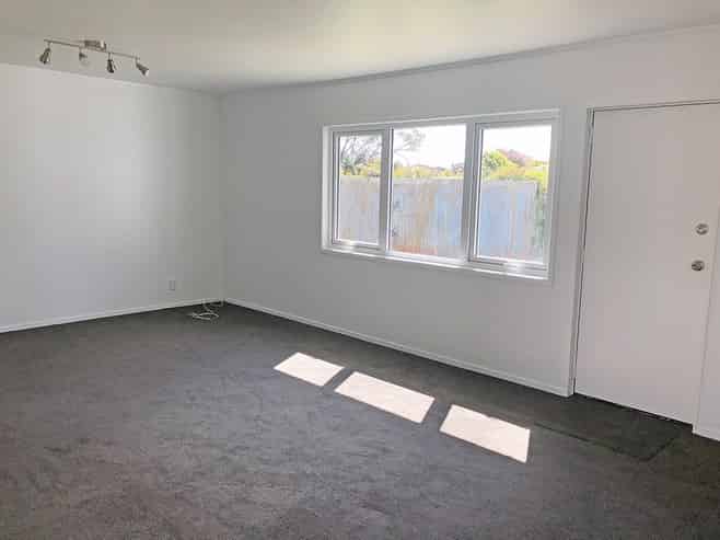 2/18 Tironui Station Road East, Papakura