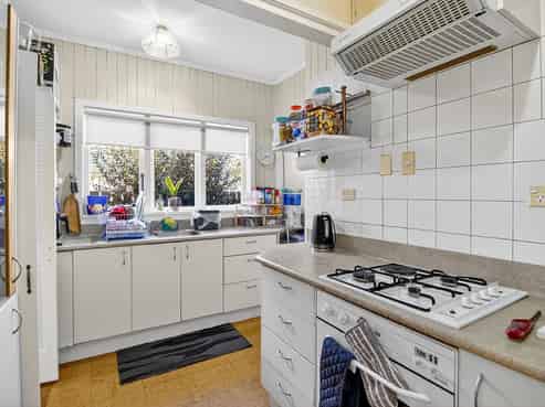 1&2/53 Jellicoe Road, Manurewa