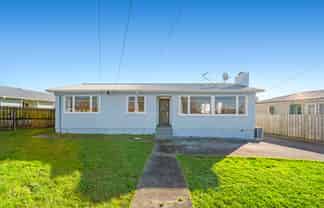 7 Williams Crescent, Otara