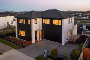 39 Davey Crescent, Millwater