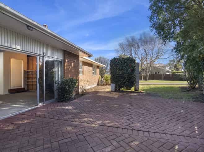 42 Fovant Street, Russley