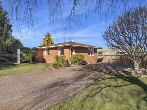 42 Fovant Street, Russley