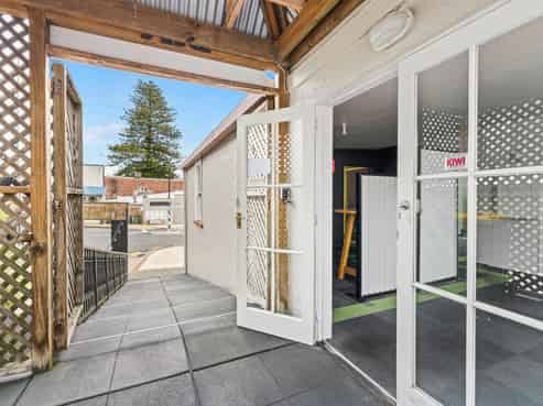 Central Warkworth office for lease