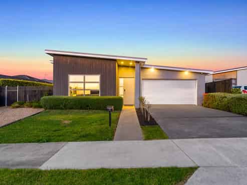 15 Symes Drive, Red Beach