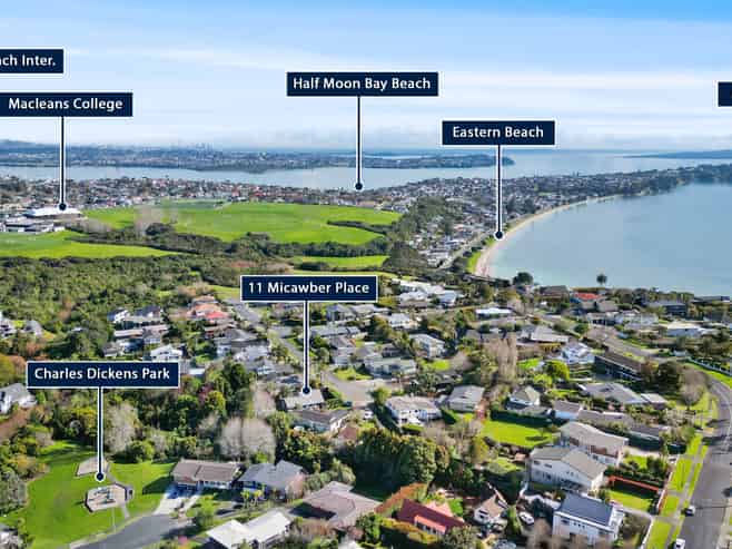 11 Micawber Place, Mellons Bay
