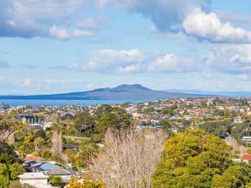 12 Barker Rise, Northcross