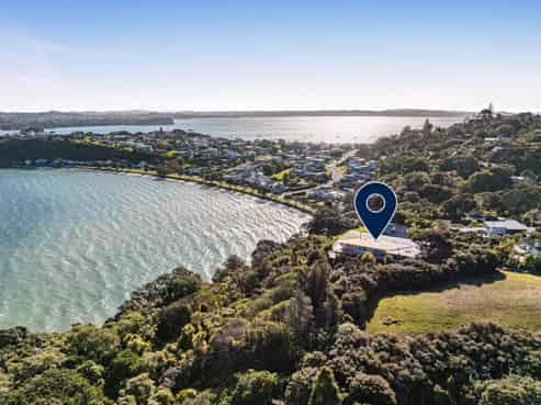 52 Beauvoir Avenue, Matakatia