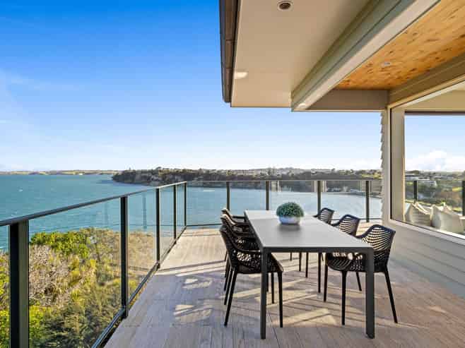 52 Beauvoir Avenue, Matakatia