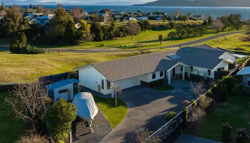 5 Pukenamu Road, Rainbow Point