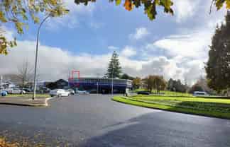 High profile commercial space