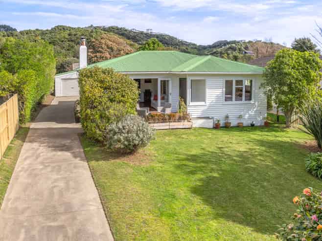 15 Riwai Street, Paraparaumu