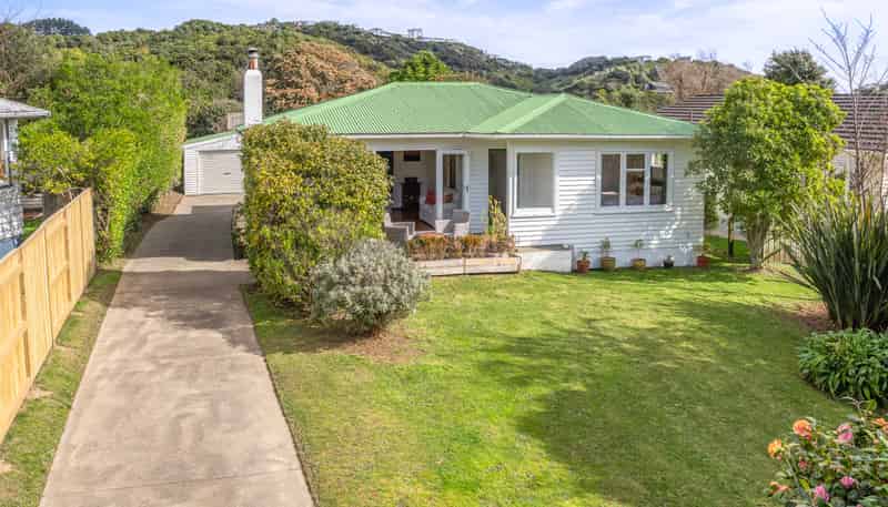 15 Riwai Street, Paraparaumu