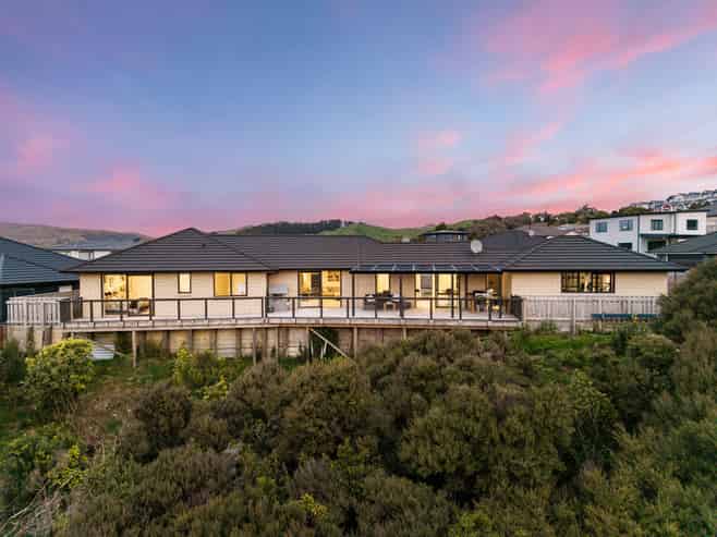 27 Topsail Way, Whitby