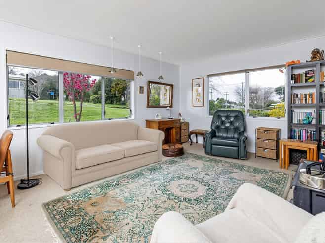 12 Revans Street, Featherston