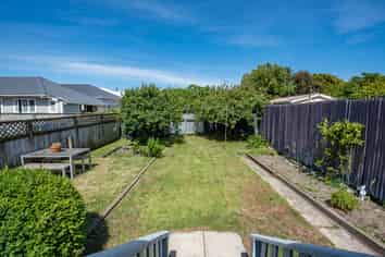 99 Onepu Road, Lyall Bay