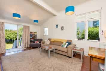 99 Onepu Road, Lyall Bay