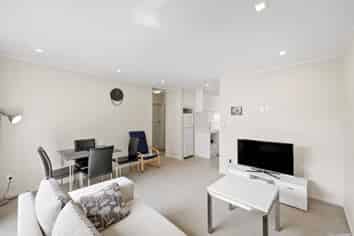 2/30 Don Croot Street, Morningside