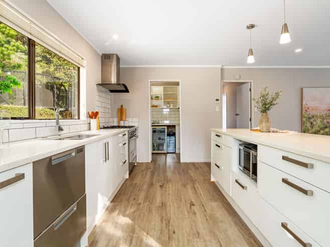 99 Leeward Drive, Whitby