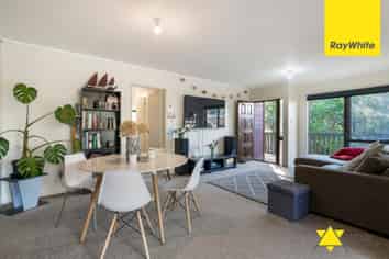 18 Meynell Court, Glen Eden