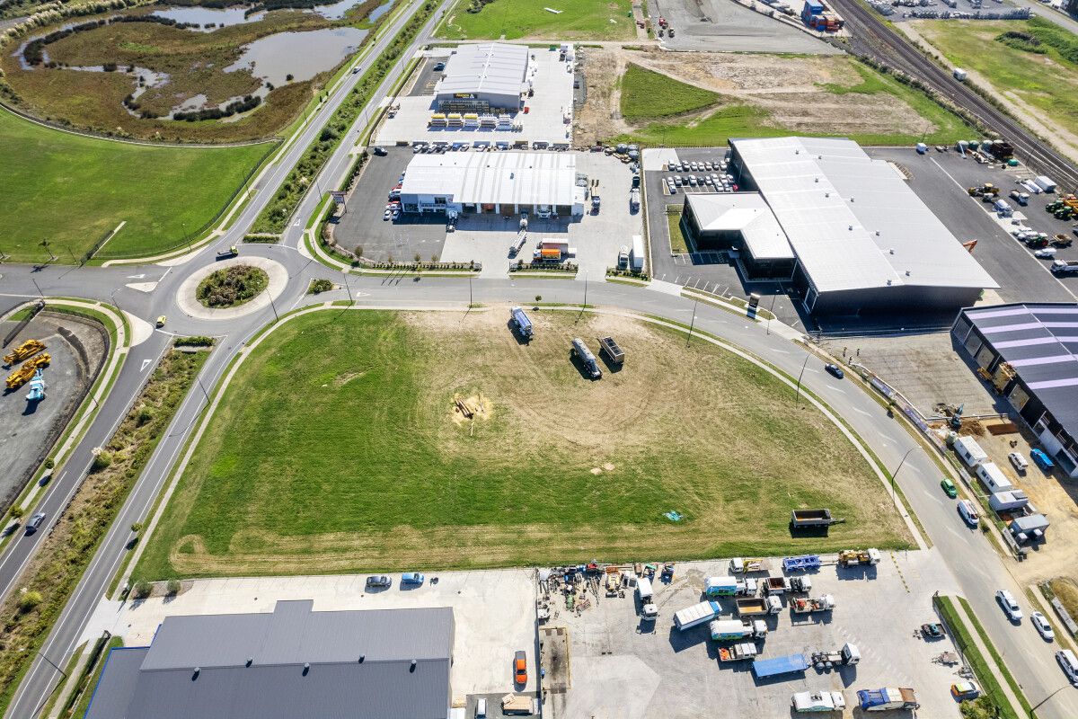 Premium Industrial Facility - Mehr