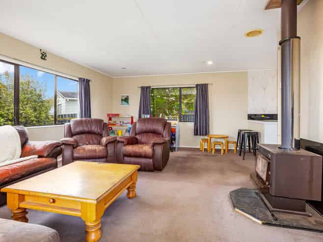 14 Pukeko Street, Paraparaumu