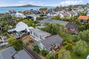 5 Beacholm Road, Takapuna