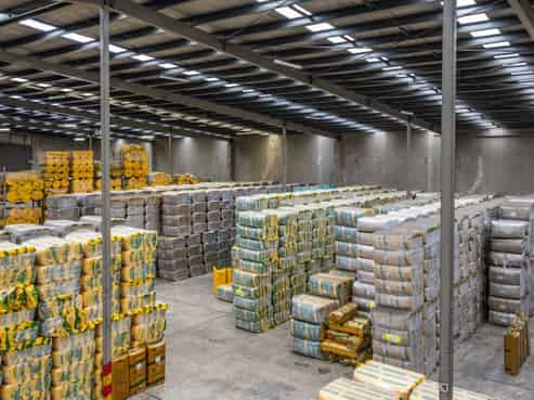 Large Scale Industrial With Vacant Possession 