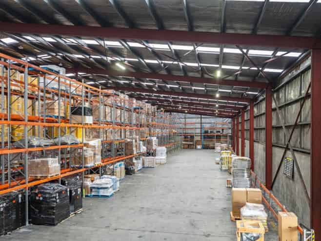 Large Scale Industrial With Vacant Possession 