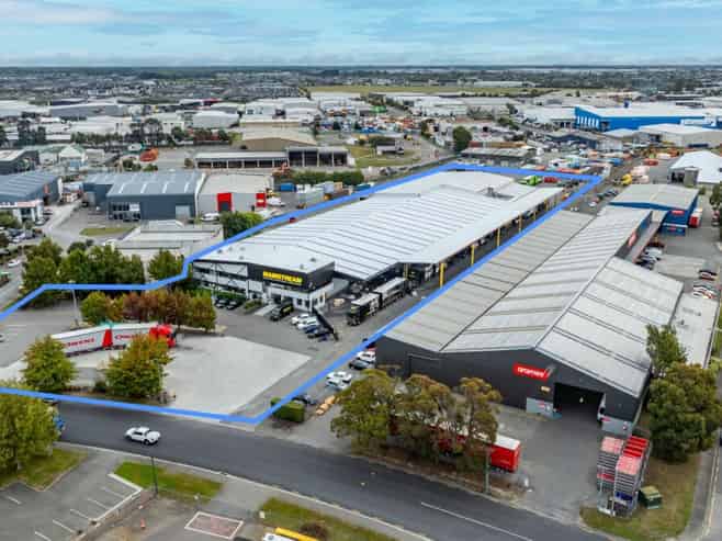 Large Scale Industrial With Vacant Possession 
