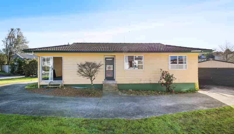 39 Daytona Road, Henderson