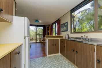 1 Pendrell Road, Piha