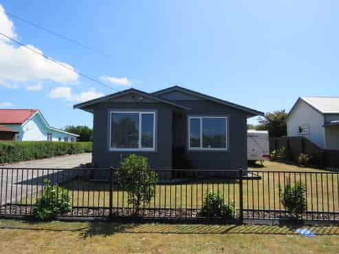 8 Romilly Street, Westport