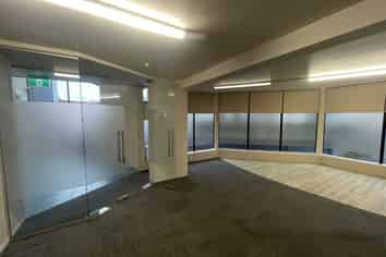 Versatile Office in the Heart of Manukau