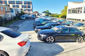 AVONDALE CAR YARD
