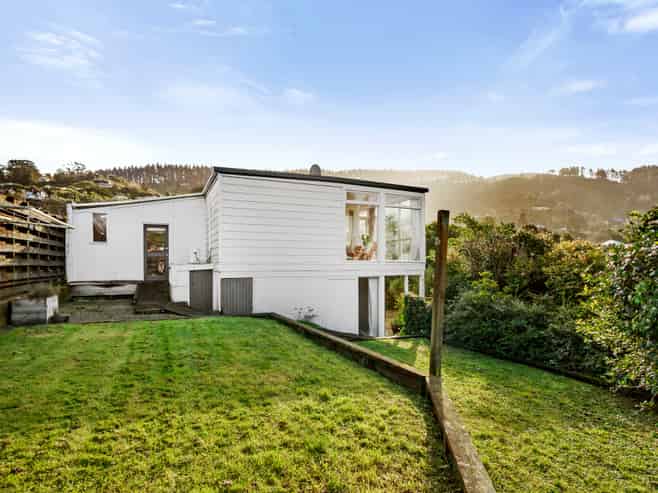 1A Woodstock Terrace, Tawa