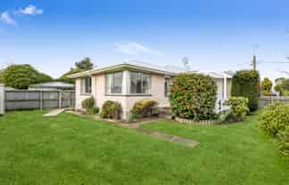 402 Yaldhurst Road, Russley