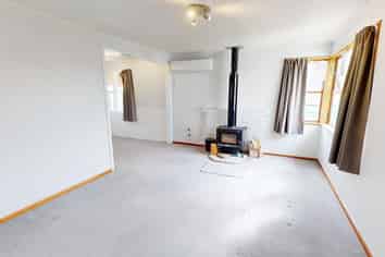 22 Ellesmere Crescent, Highbury