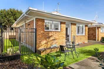 43C Edgewater Parade, Waiuku