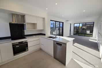 3 Oranga Drive, Westgate