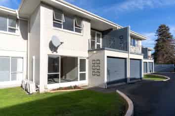 3/53 Brockworth Place, Riccarton