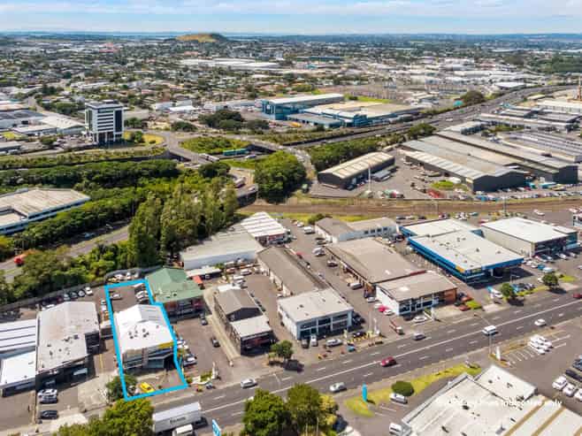 Prime Penrose Opportunity - Profile and Potential! 