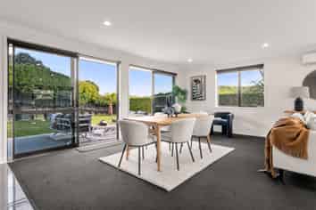 39 Ballintoy Park Drive, Welcome Bay