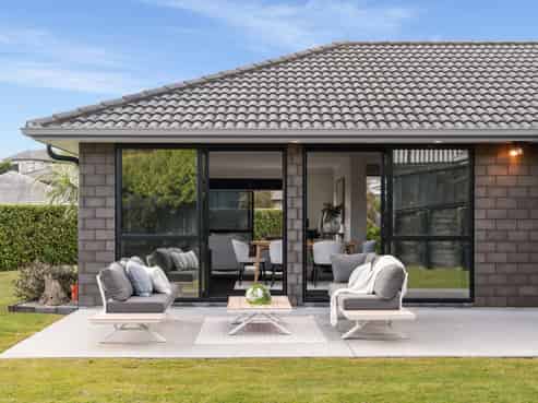 39 Ballintoy Park Drive, Welcome Bay