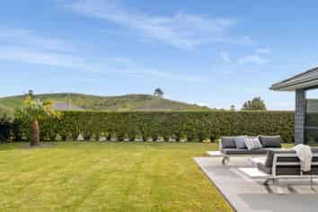 39 Ballintoy Park Drive, Welcome Bay