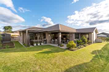55 Benmore Crescent, Pyes Pa