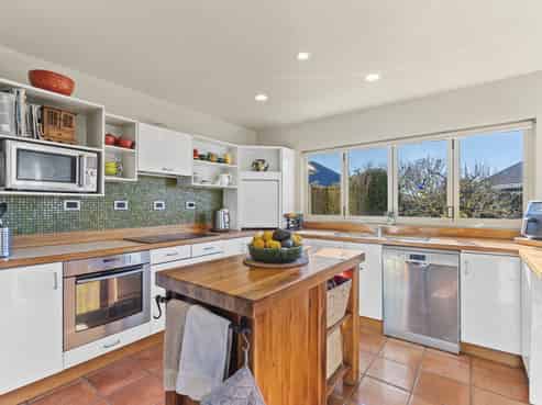 3 Waiwera Place, Merrilands